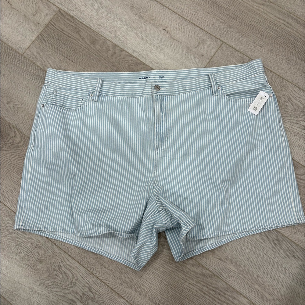 Old Navy Blue and White Striped Women Shorts